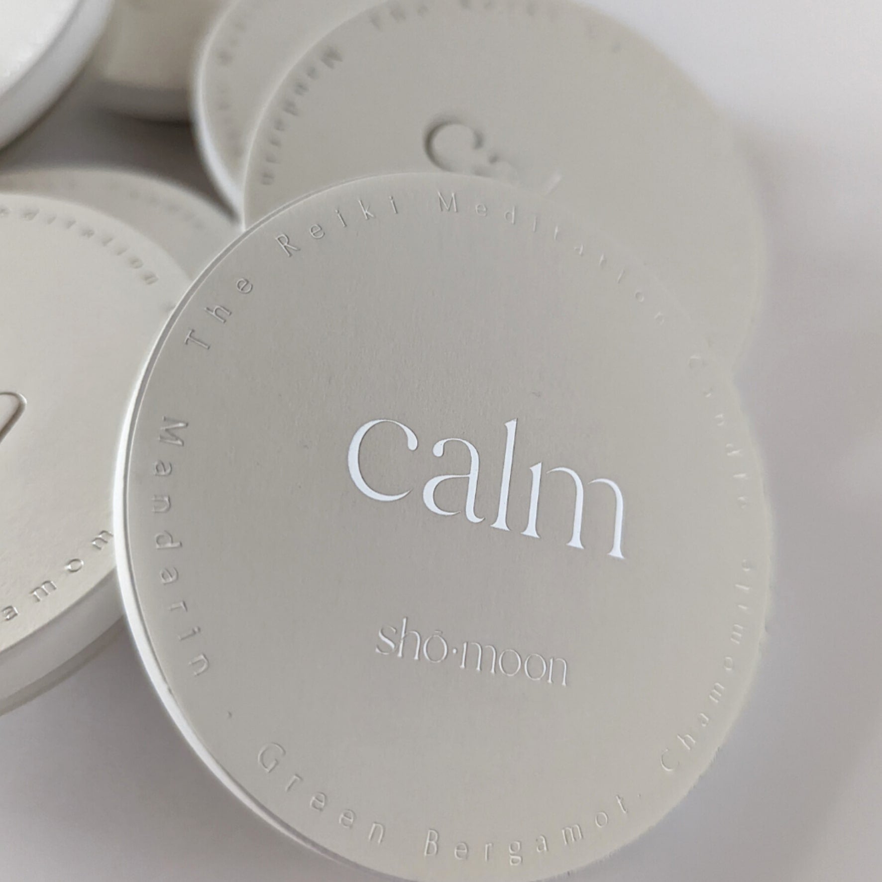 Shō-moon Calm Meditation Candle with pure essentials oils and clean burning and natural wax